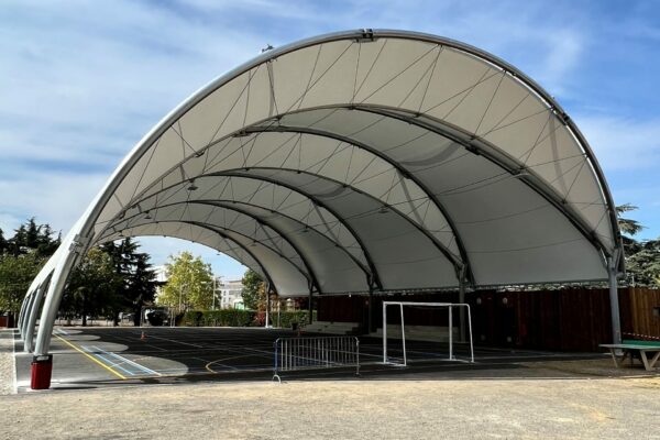 Préau de complexe sportif à Colomiers