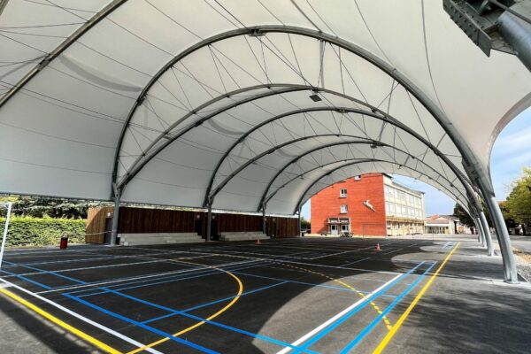 Préau de complexe sportif à Colomiers