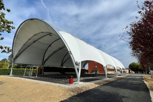 Préau de complexe sportif à Colomiers