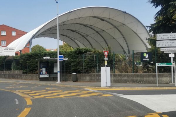 Préau de complexe sportif à Colomiers