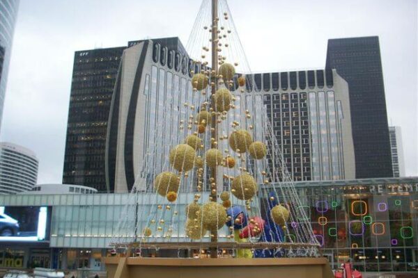 Sapin métallique Ferrero